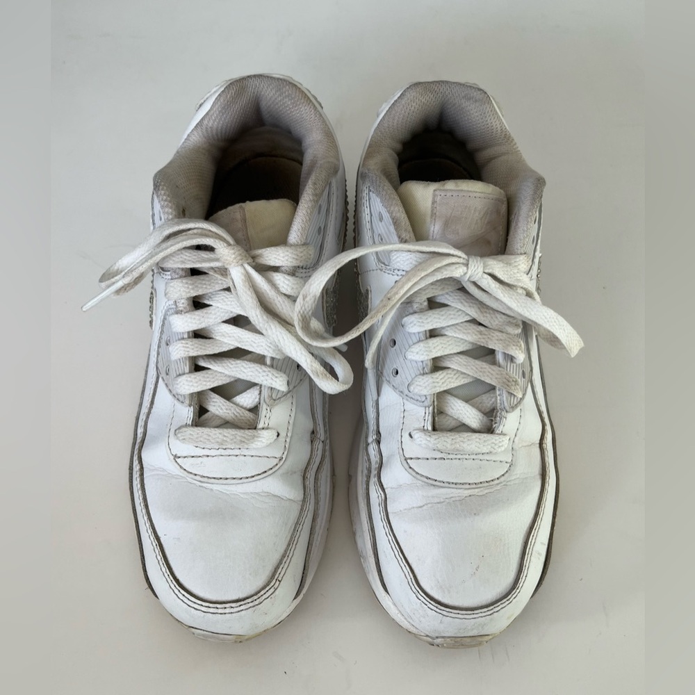 White Leather Nike Air Max 90 Shoes Women's Size 5Y